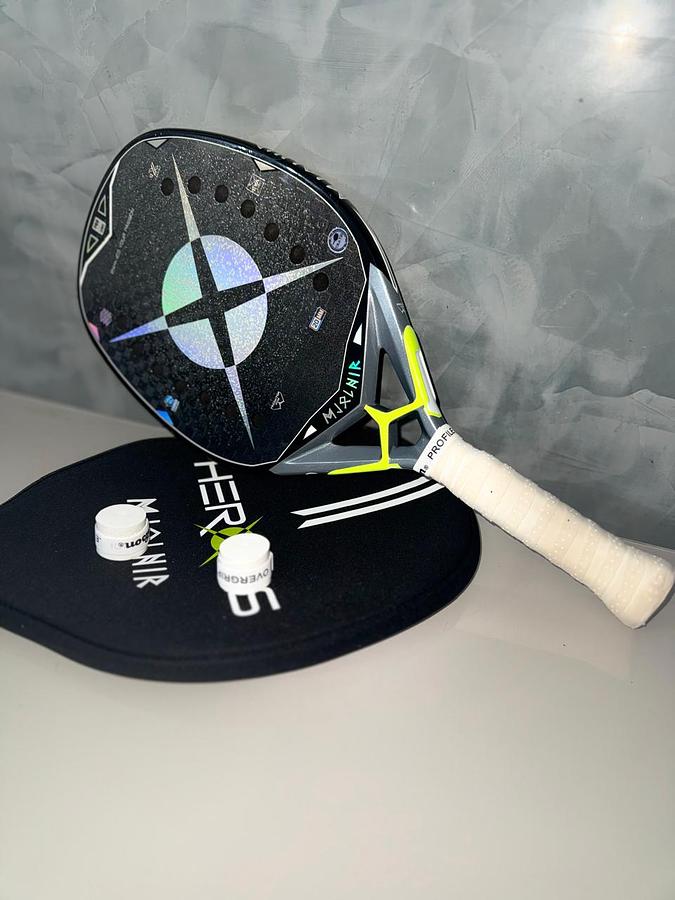 Raquete Heroes Mjolnir (usada) — com tratamento fino TrateiCM — foto 1